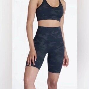 Spanx Black Camo Seamless Look At Me Now Shapewear Biker Shorts Womens L